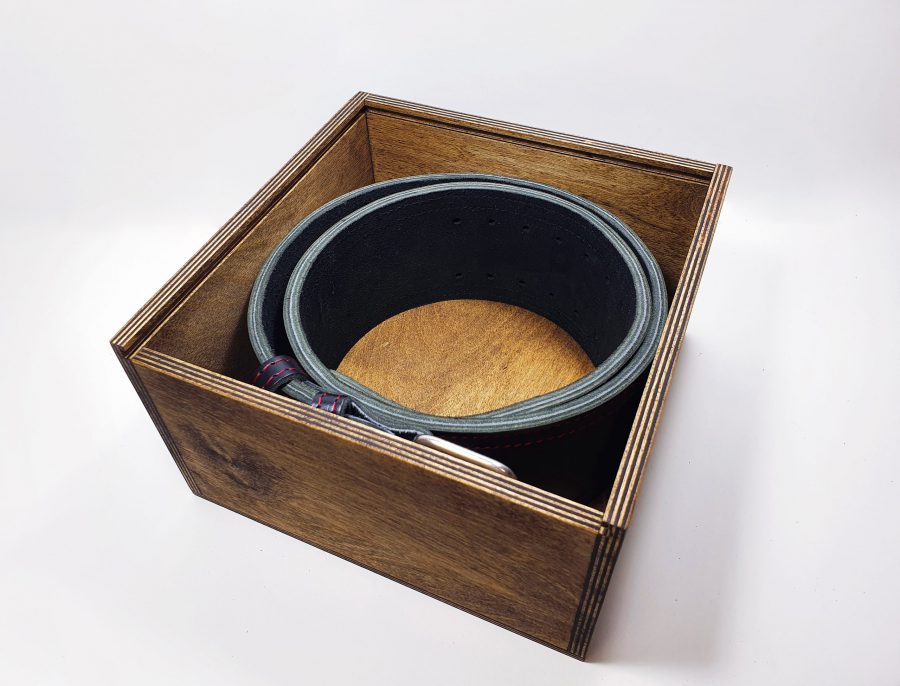 Коробка подарочная дерево