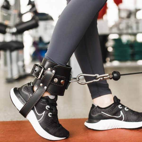 Манжеты с ремешком